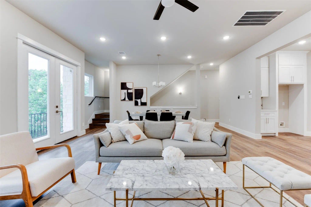 1424 W 34th 1/2 Street, Houston