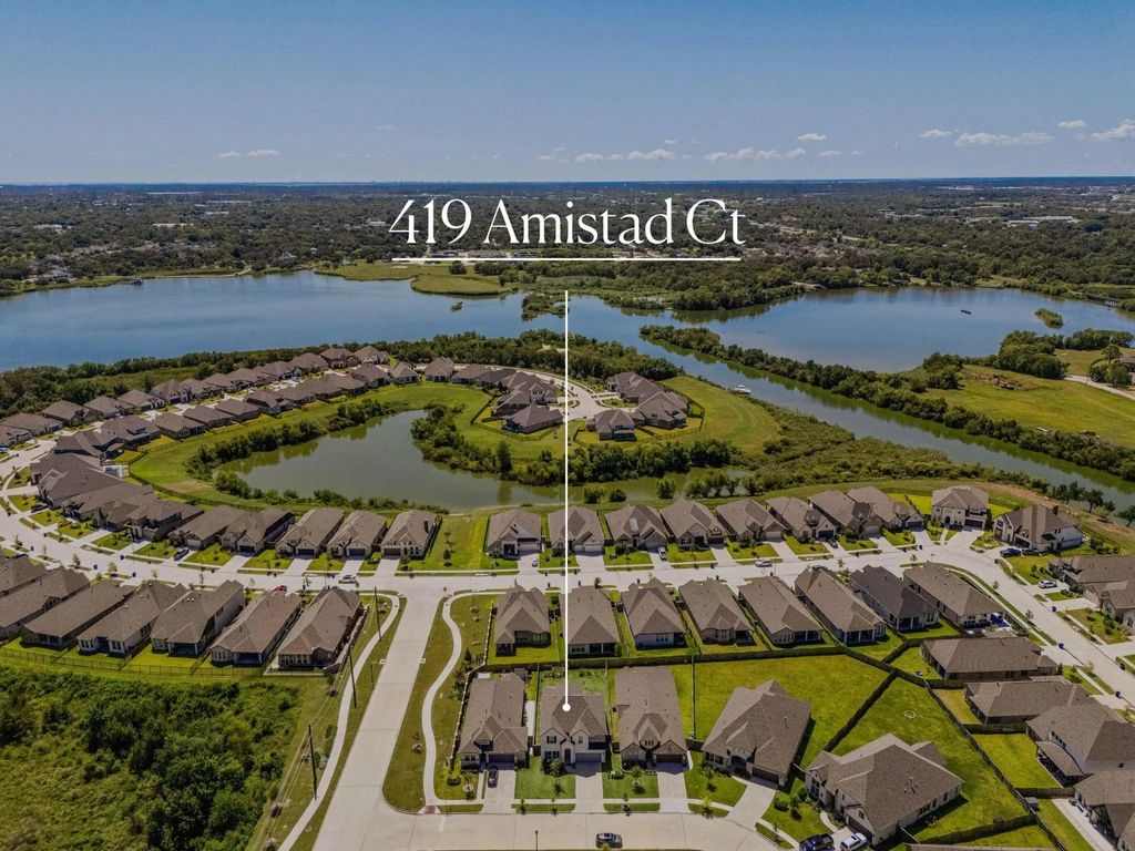 419 Amistad Court, Webster