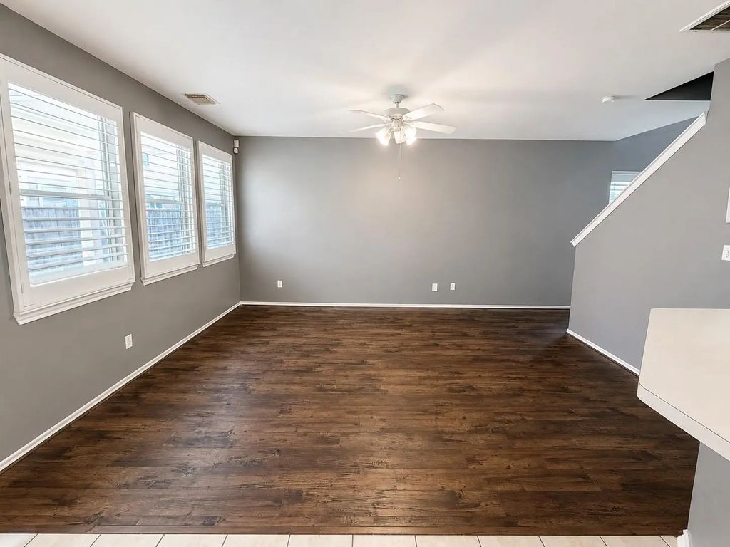 16619 Newglen Lane, Houston