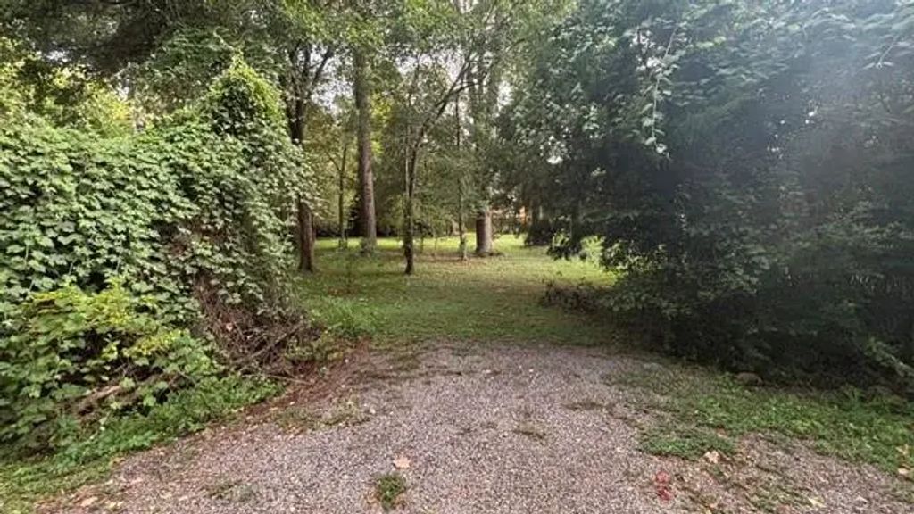Woodland Manor, Willis