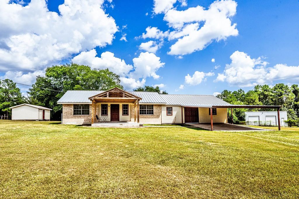 98 Oak Creek Drive, Huntsville