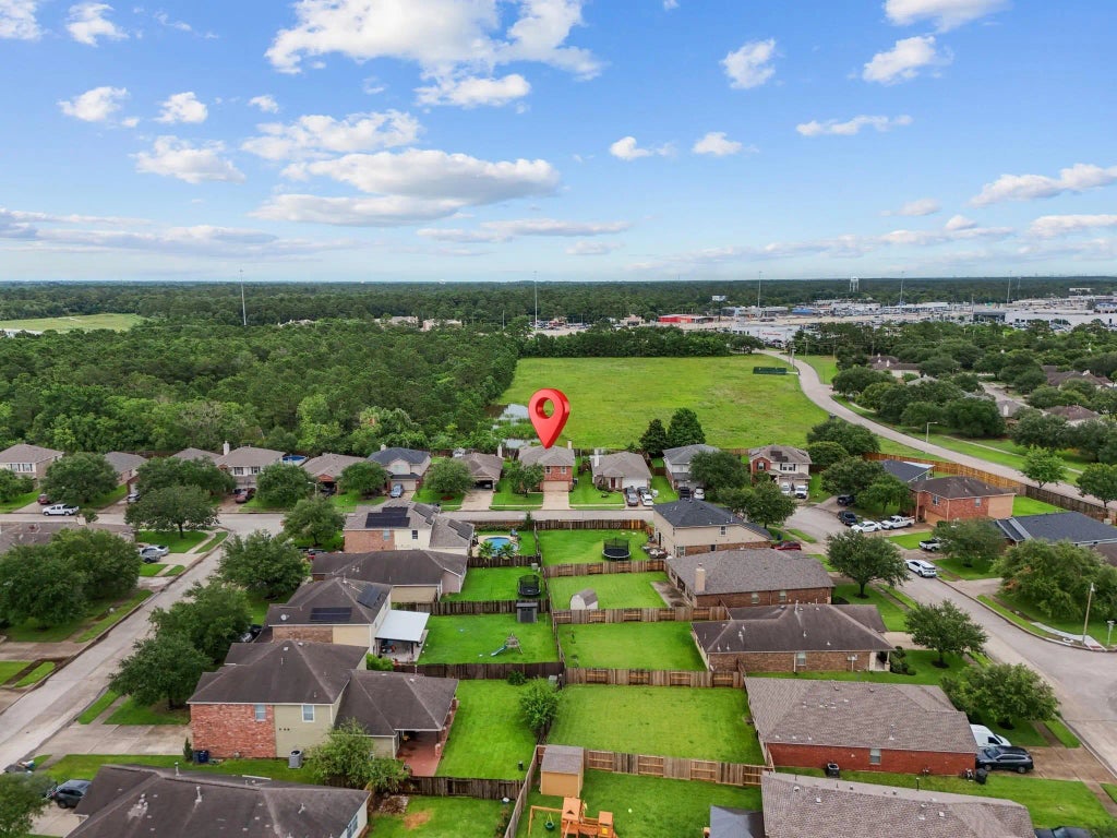 156 Easton Glen Lane, Dickinson