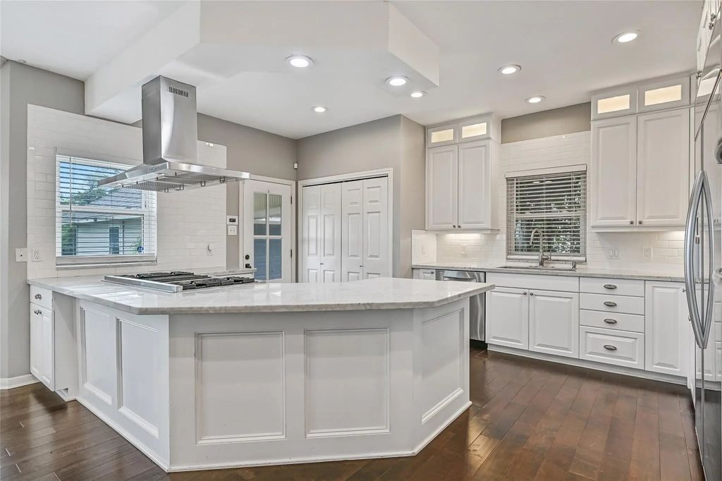 20 Campeche Estates Drive, Galveston
