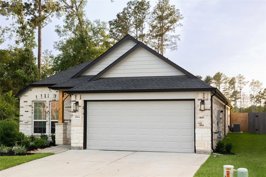 1864 Cypress Canyon Trail, Conroe