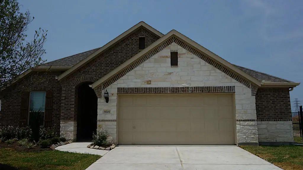 9215 Monarch Field Lane, Cypress