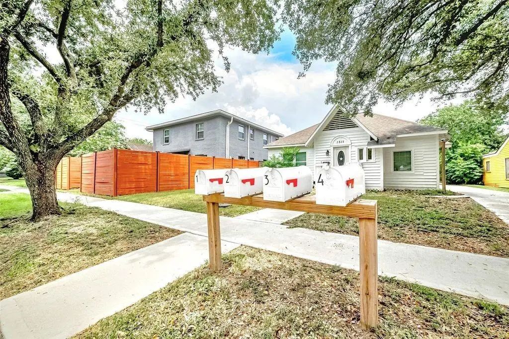 1511 Scharpe Street Street, Houston