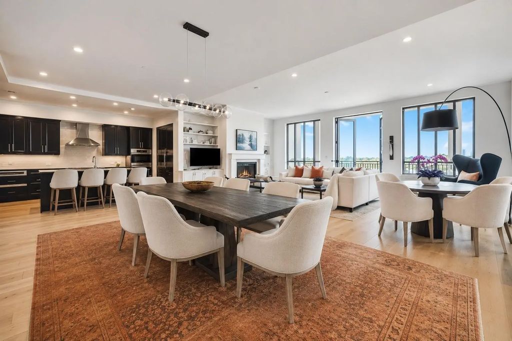 2325 Welch Street 704, Houston
