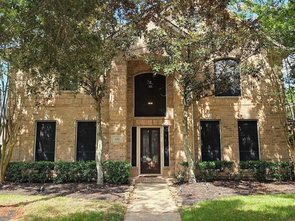 120 Emerald Cloud Lane, League City