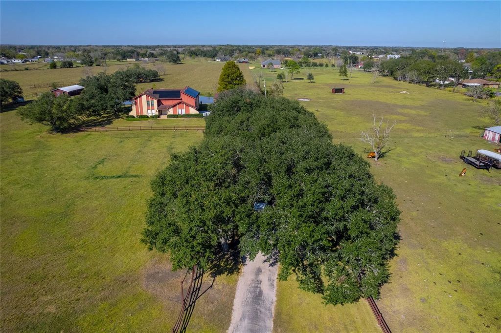 3600 West South, Alvin