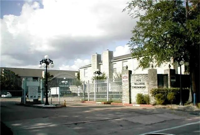 7400 Bellerive Drive 709, Houston
