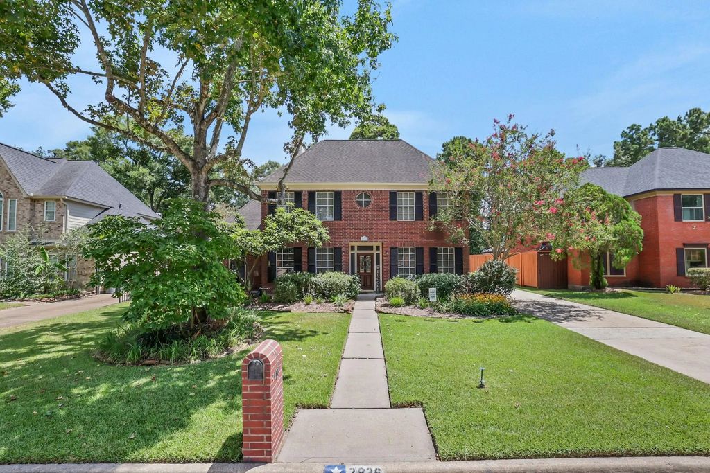 3926 Brook Shadow Drive, Houston