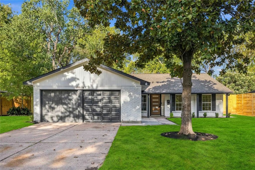 12006 Ashcroft Drive, Houston