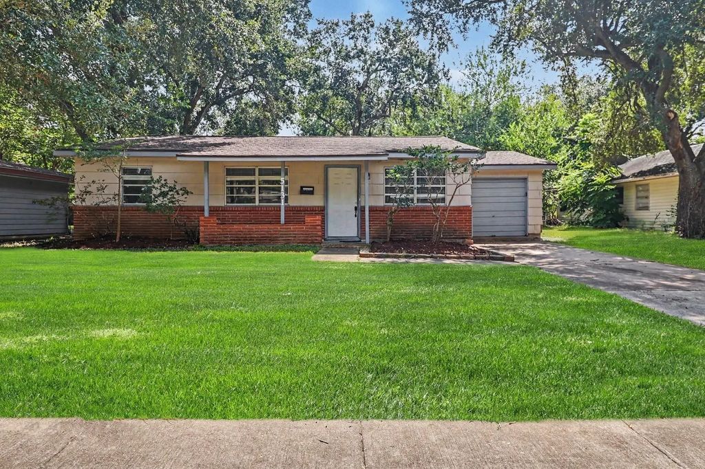 5131 Kelling Street, Houston