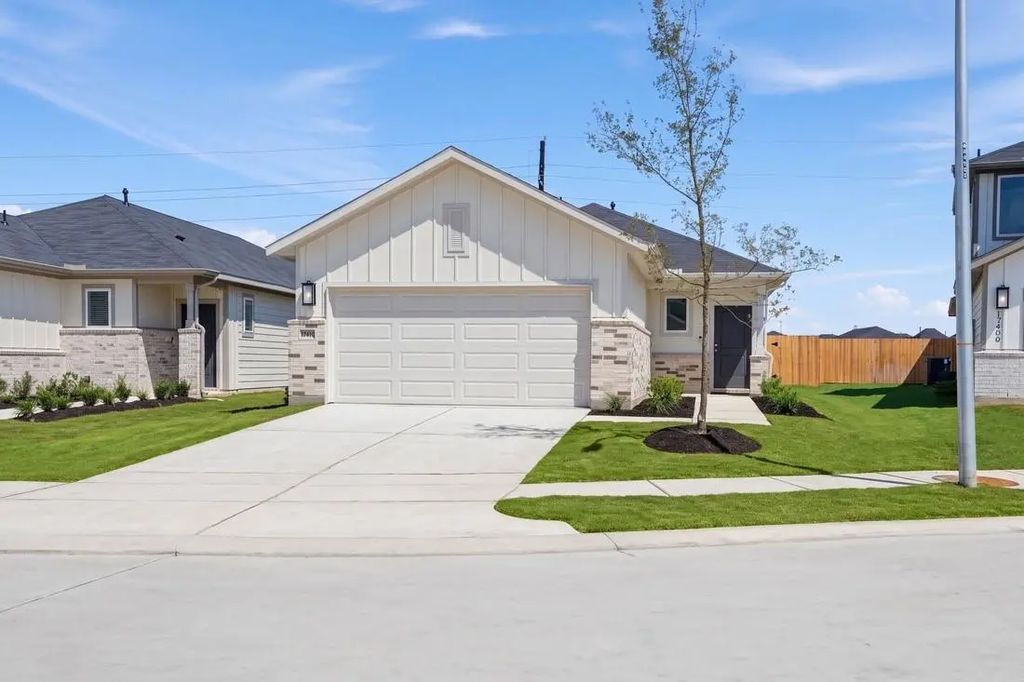 17410 Lush Laurel Lane, Hockley