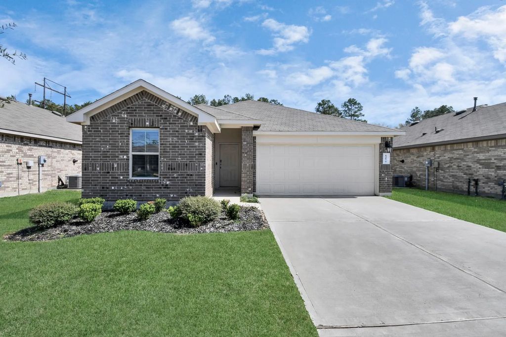 14068 W Crystal Cave Lane, Conroe