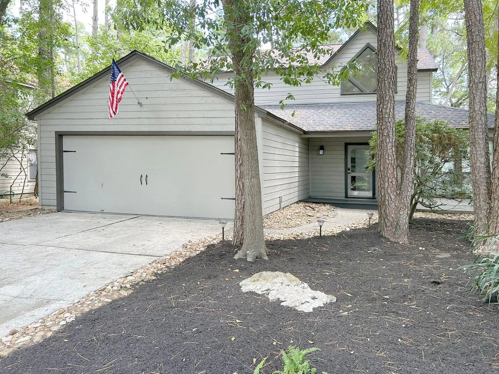 3 N Mossrock Road, The Woodlands