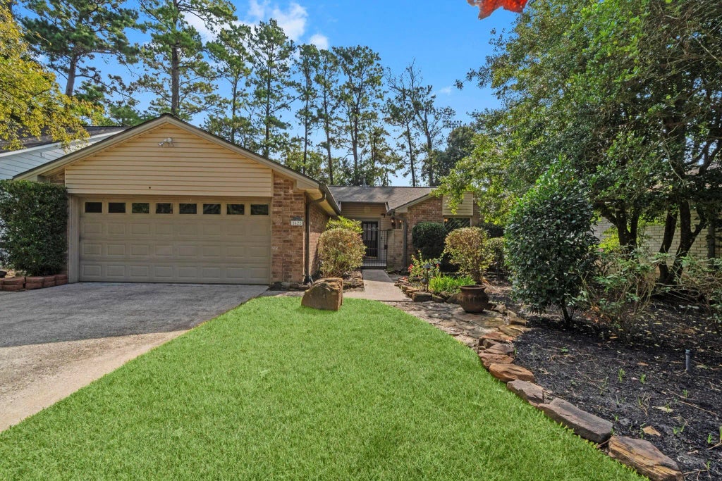 62 S Woodstock Circle Drive, The Woodlands