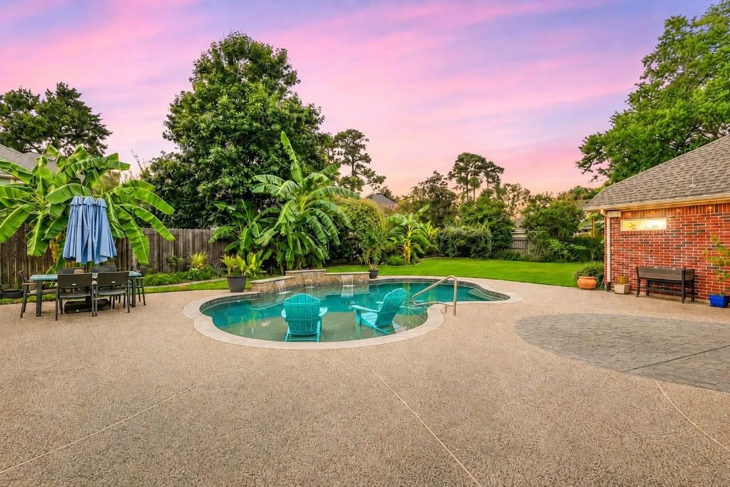20407 Sagecombe Court, Spring