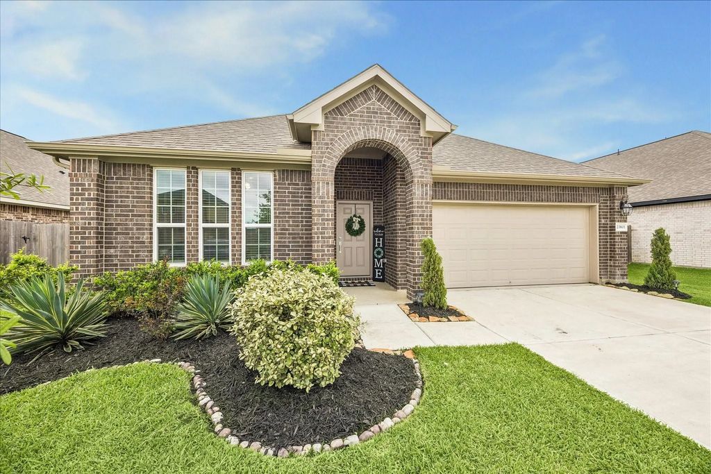 23601 Zinfandel Drive, Alvin