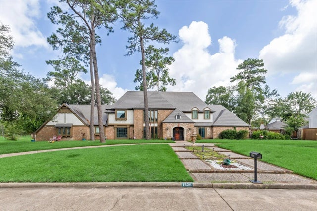 1526 Sweet Grass Trail, Houston