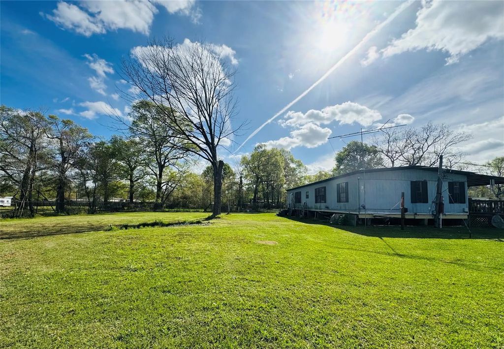 17189 Valley Lane, Conroe