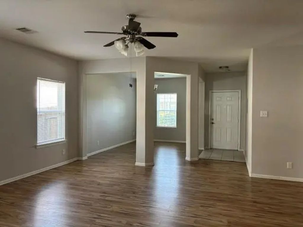 7434 Seabiscuit Bay Lane, Humble