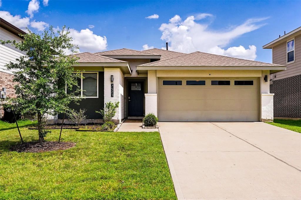 7523 Ramsgate Cliff Lane, Richmond