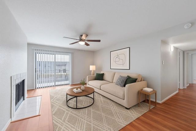 6633 W Airport Boulevard 1106, Houston