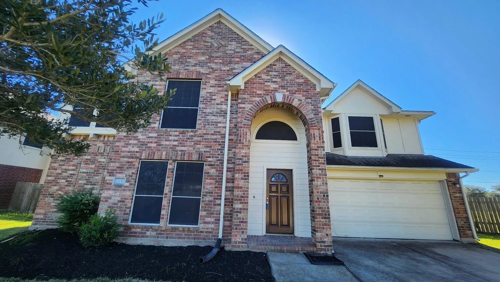 2239 Heatherwood Drive, Missouri City