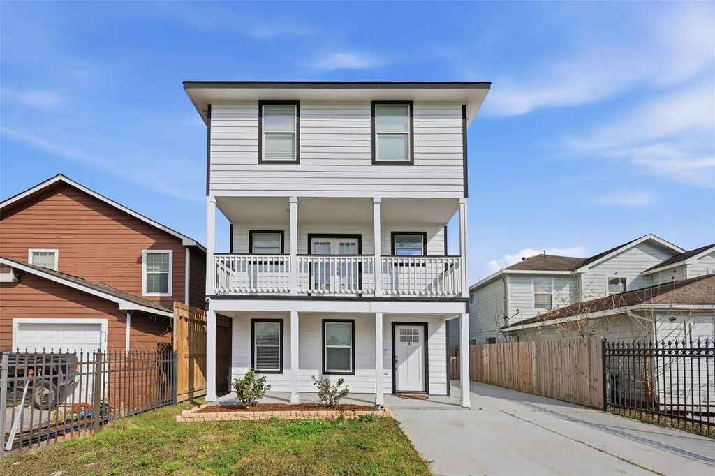9026 Mcgallion Road, Houston