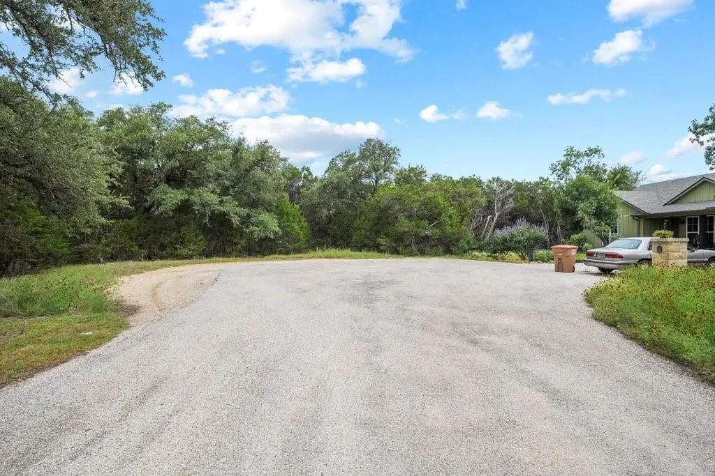 13 Buckeye Lane, Wimberley