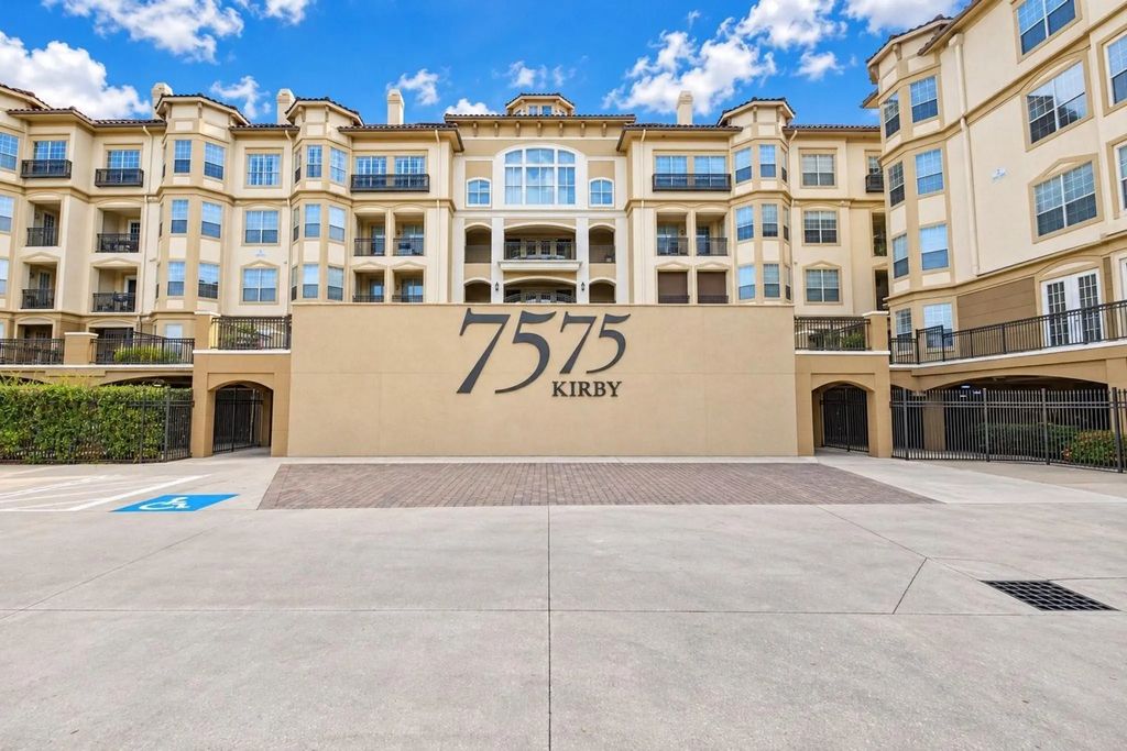 7575 Kirby Drive 1407, Houston