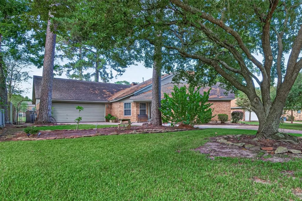 20339 Atascocita Shores Drive, Humble