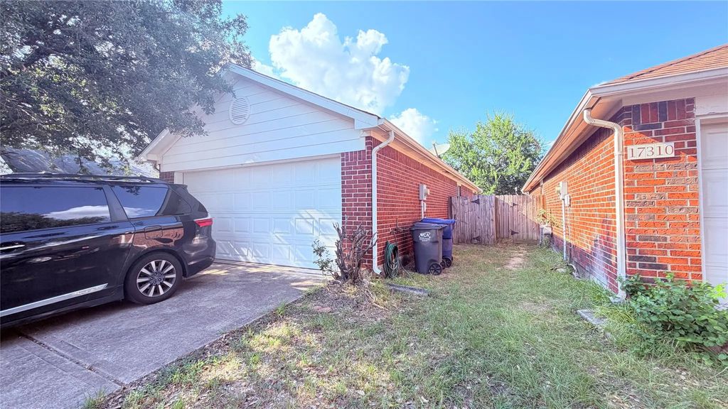 17314 Glenmorris Drive, Houston