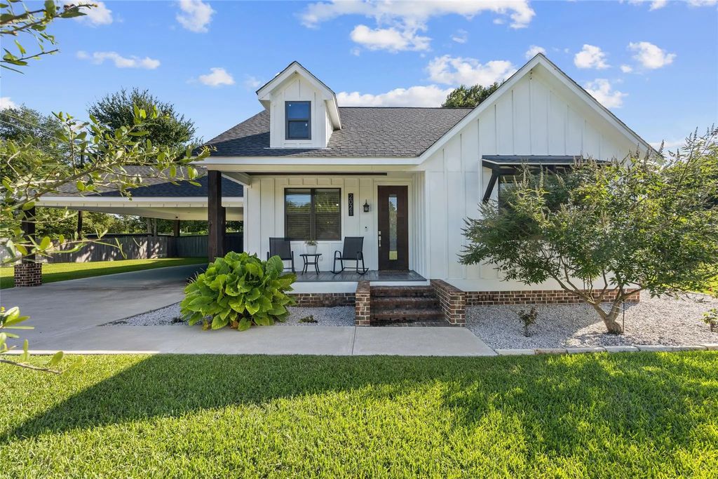 2021 Strangmeier Road, Brenham