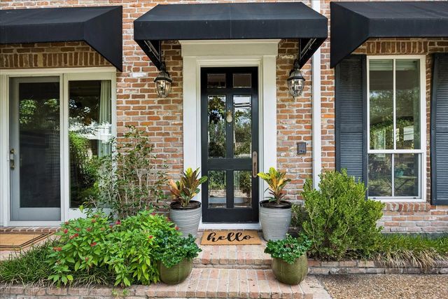 999 S Post Oak Lane, Houston