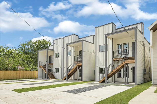 301 & 303 Bolden Street, Houston
