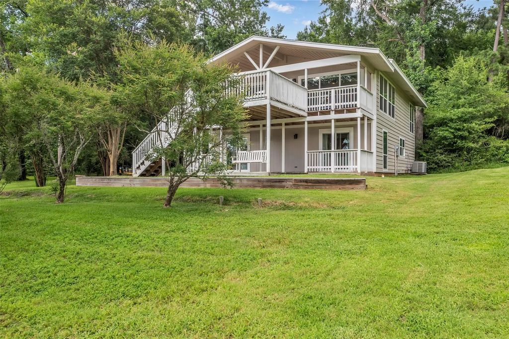 671 Lakeview Harbor, Onalaska