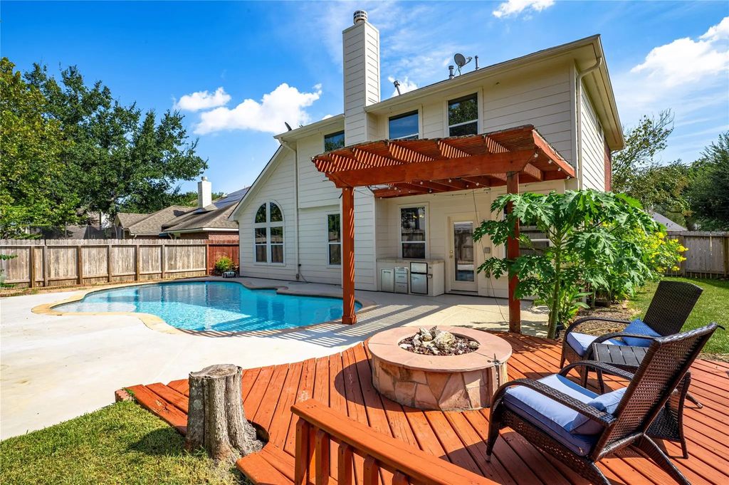 2143 Winding Springs Drive, League City