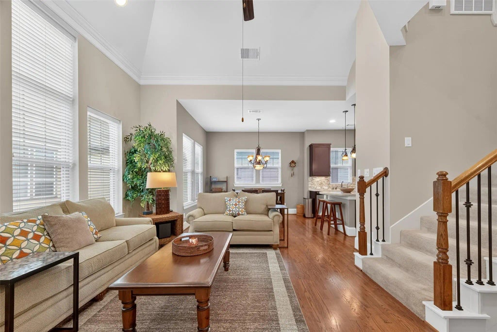 940 W 24th Street, Houston