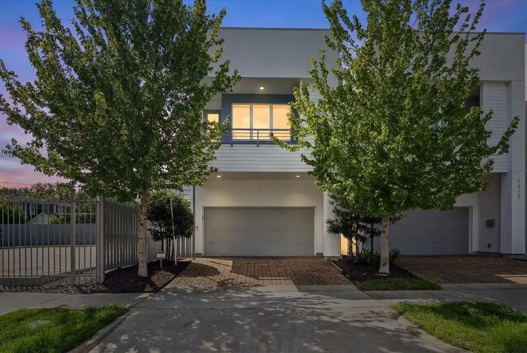 1317 W Clay Street, Houston