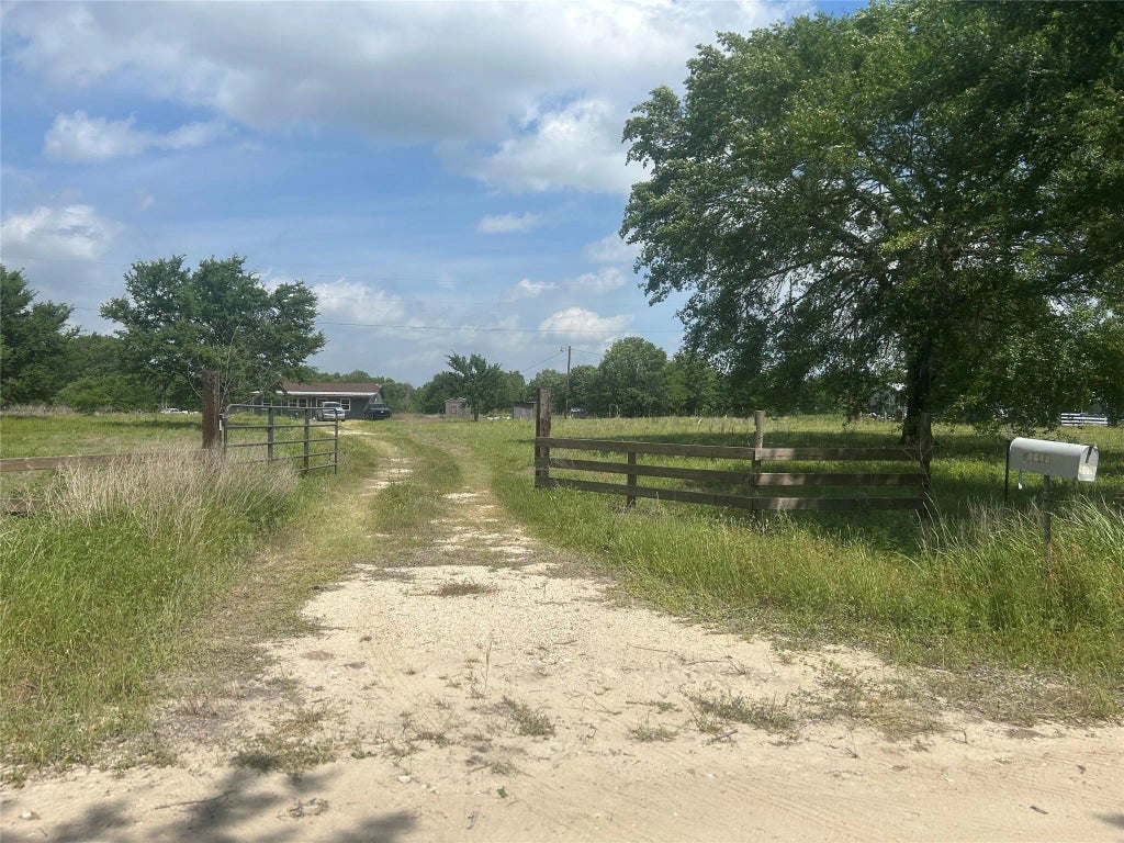 14472 County Road 229, Bedias