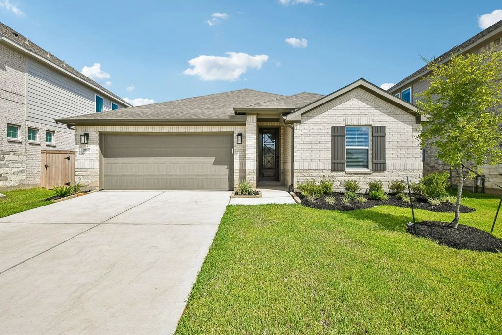 29010 Maggie View Court, Waller