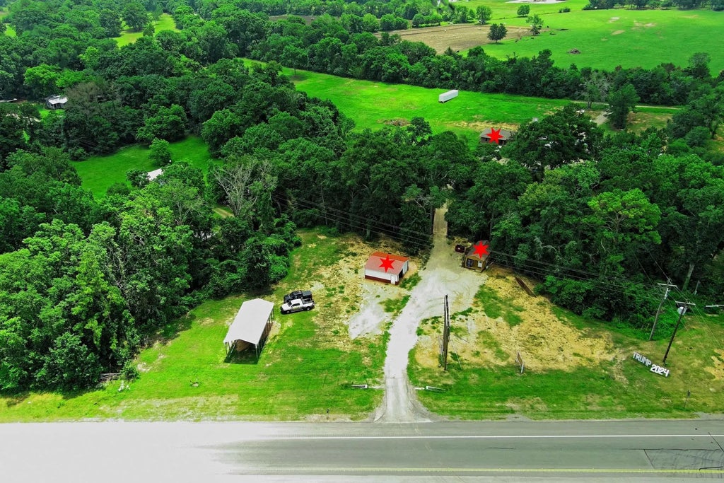 15508 Highway 105 E, Plantersville