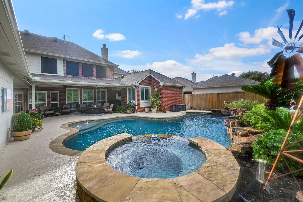 8711 Dallam Court, Houston
