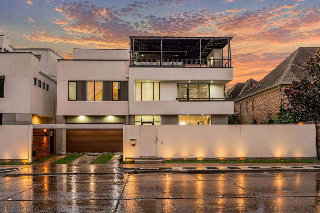 1310 Nantucket Drive, Houston