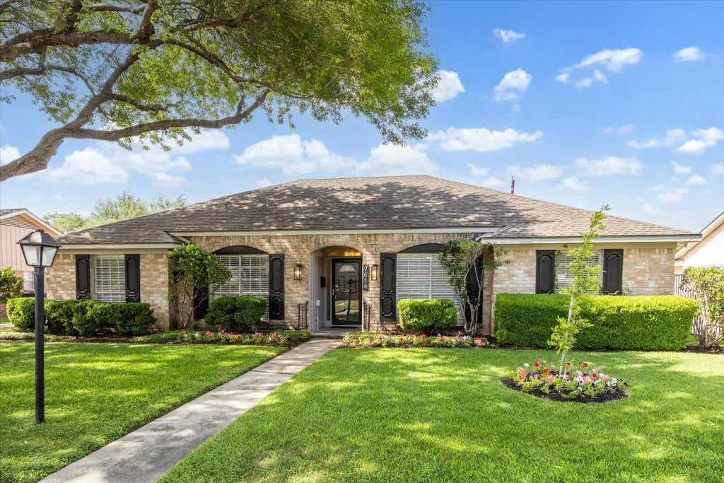 7614 Braesview Lane, Houston