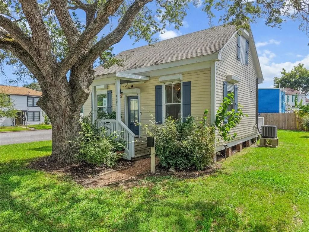 4201 Avenue R, Galveston