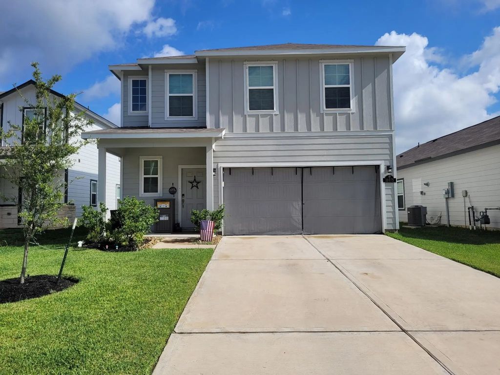 16975 Pandora Way, Porter