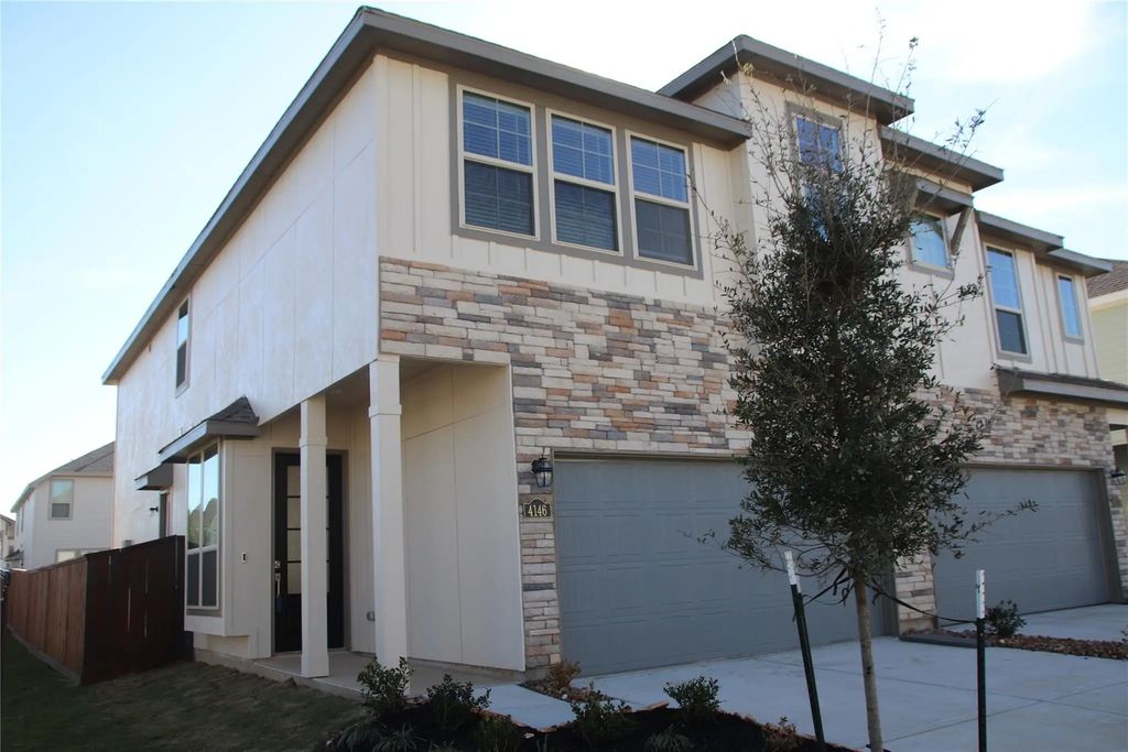 4146 Champlain Way, Iowa Colony